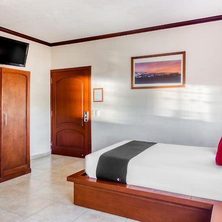 Monte Salerno Hotel & Suites Монтеморелос Экстерьер фото