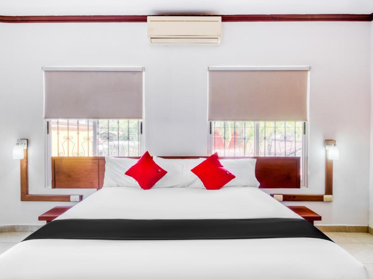 Monte Salerno Hotel & Suites Монтеморелос Экстерьер фото